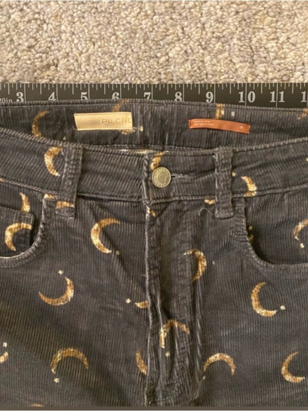 Pilcro Celestial Corduroy Flares Size 28π - Picture 4 of 5